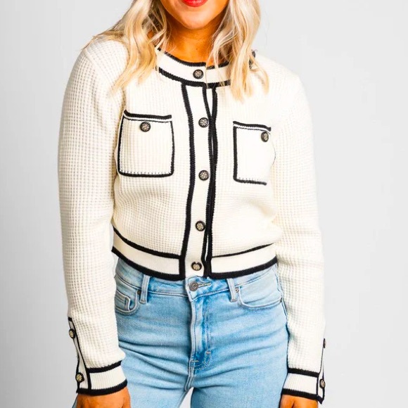 Lulu’s Waffle Knit Elegant White and Black Contrast Cardigan Women's Sweater - Picture 1 of 11
